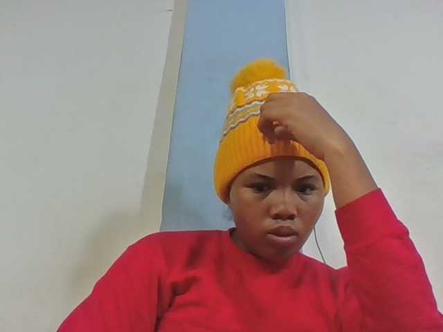 Juliah1a live cam on BongaCams