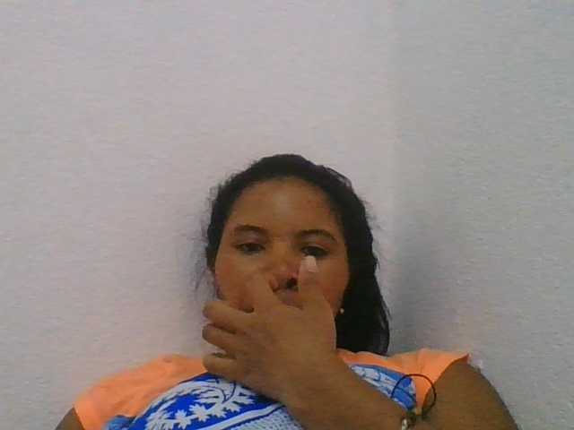 Juliah1a live cam on BongaCams
