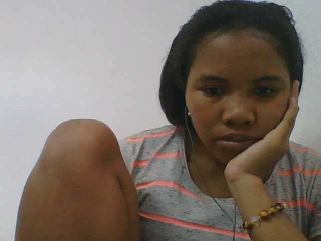 Juliah1a live cam on BongaCams