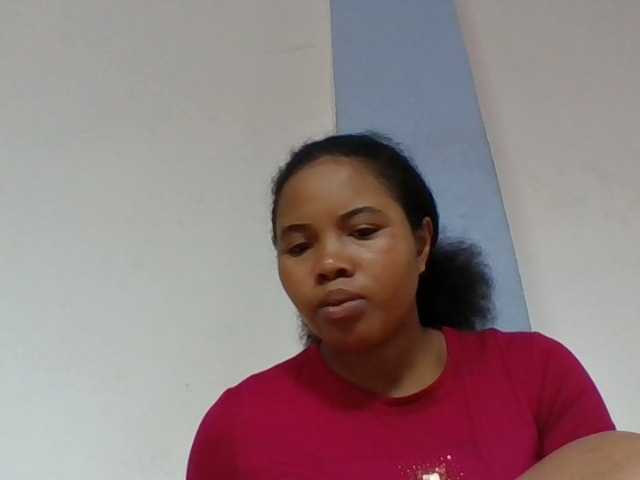 Juliah1a live cam on BongaCams