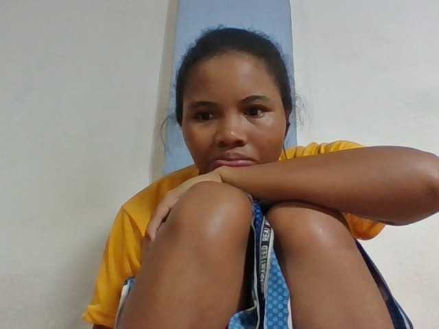 Juliah1a live cam on BongaCams
