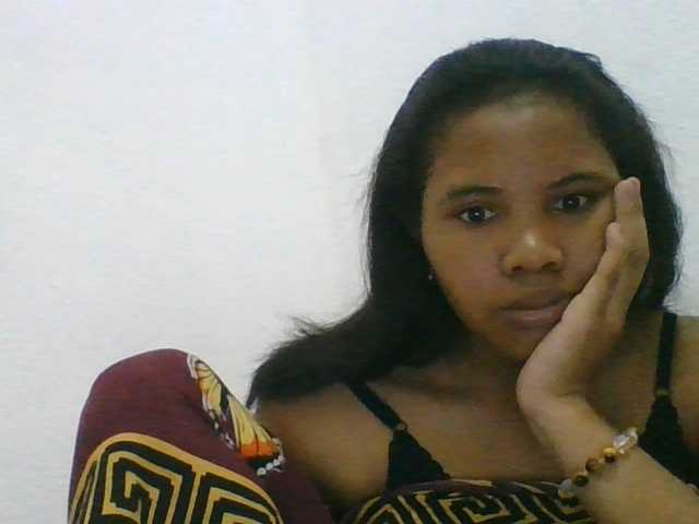 Juliah1a live cam on BongaCams