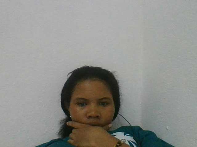 Juliah1a live cam on BongaCams