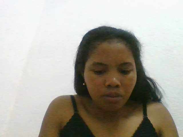 Juliah1a live cam on BongaCams