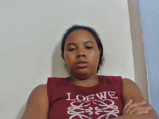 Juliah1a live cam on BongaCams
