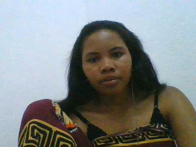 Juliah1a live cam on BongaCams