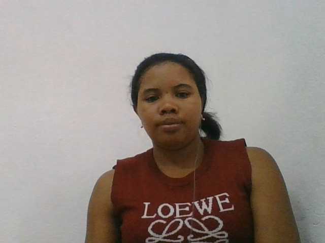 Juliah1a live cam on BongaCams