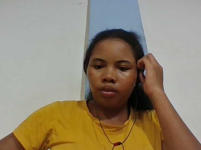 Juliah1a live cam on BongaCams