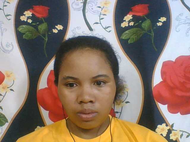 Juliah1a live cam on BongaCams