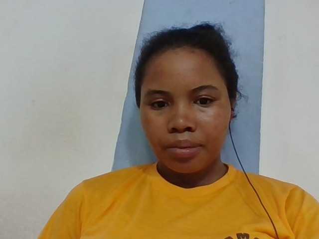 Juliah1a live cam on BongaCams