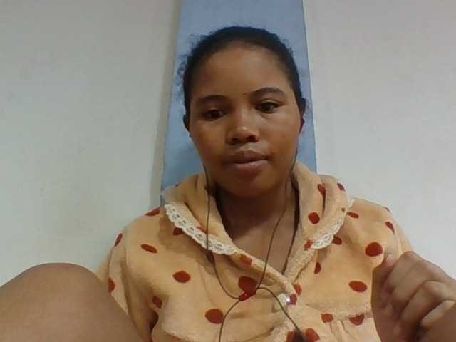 Juliah1a live cam on BongaCams
