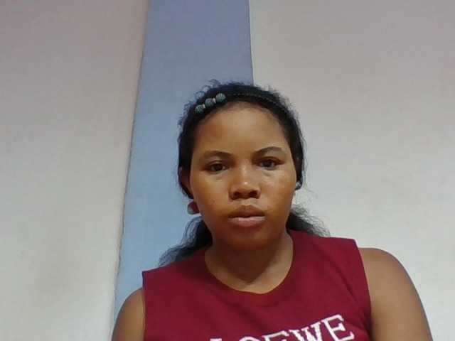 Juliah1a live cam on BongaCams