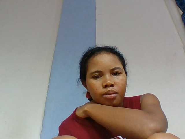 Juliah1a live cam on BongaCams