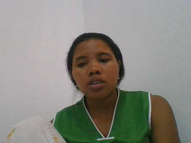 Juliah1a live cam on BongaCams