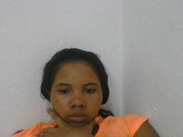 Juliah1a live cam on BongaCams