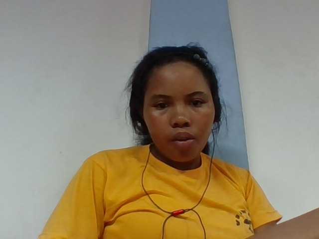 Juliah1a live cam on BongaCams