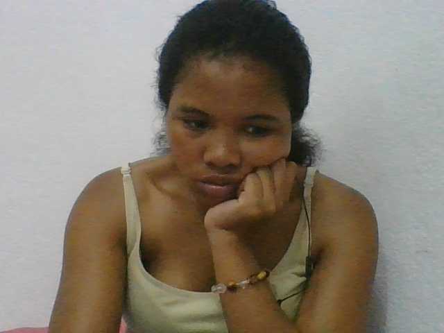 Juliah1a live cam on BongaCams