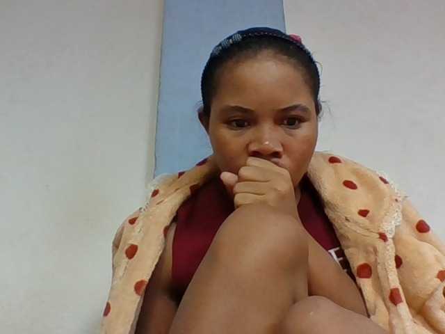 Juliah1a live cam on BongaCams