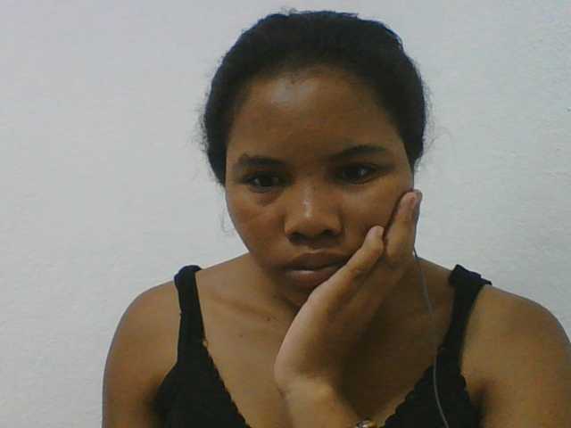 Juliah1a live cam on BongaCams