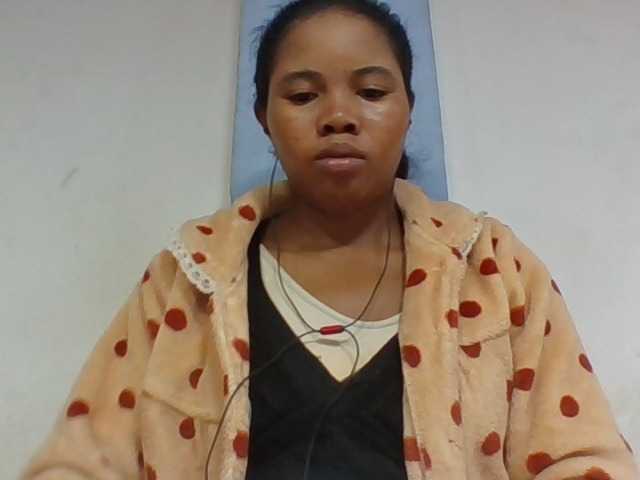 Juliah1a live cam on BongaCams