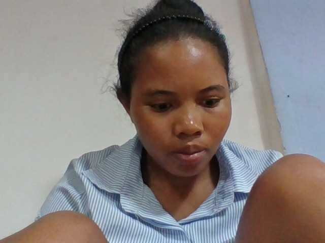 Juliah1a live cam on BongaCams