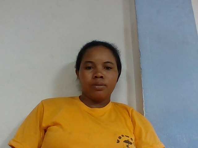 Juliah1a live cam on BongaCams