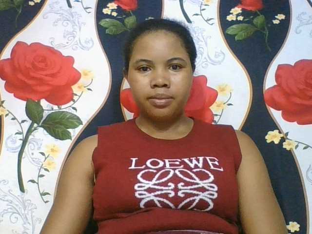 Juliah1a live cam on BongaCams
