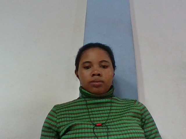 Juliah1a live cam on BongaCams