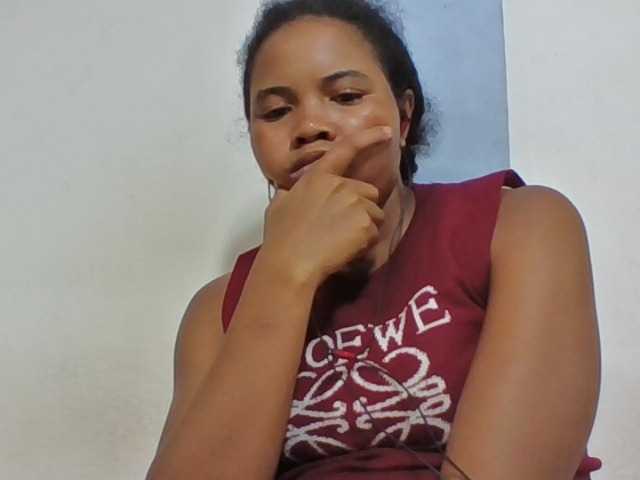 Juliah1a live cam