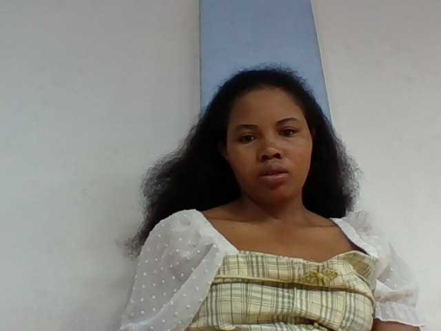 Juliah1a live cam on BongaCams