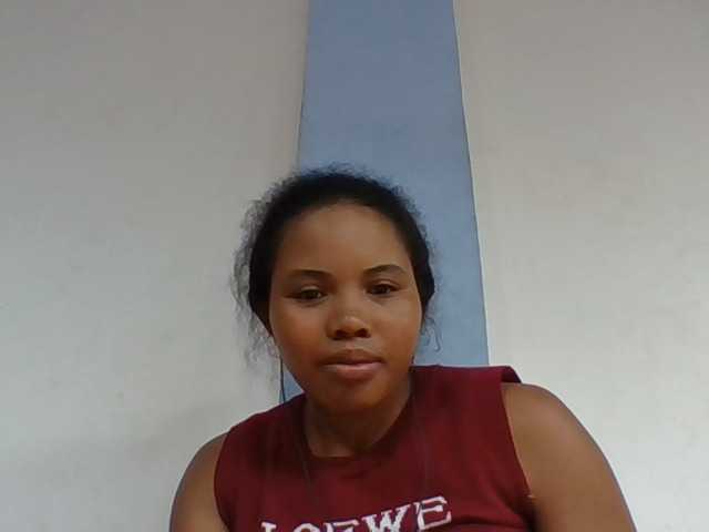 Juliah1a live cam on BongaCams
