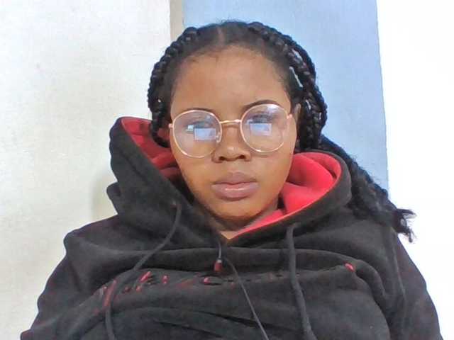 Juliah1a live cam on BongaCams