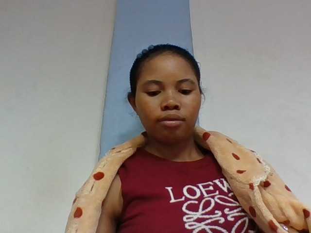 Juliah1a live cam on BongaCams