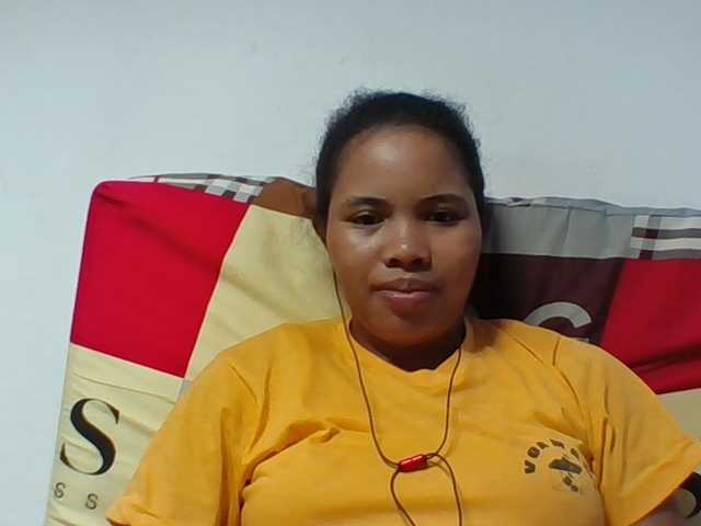 Juliah1a live cam on BongaCams