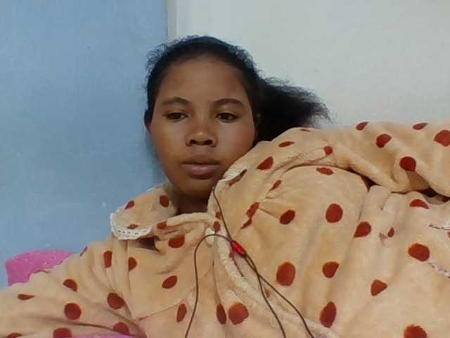 Juliah1a live cam on BongaCams
