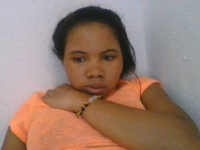 Juliah1a live cam on BongaCams