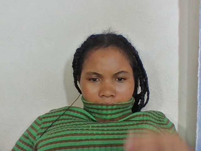 Juliah1a live cam on BongaCams