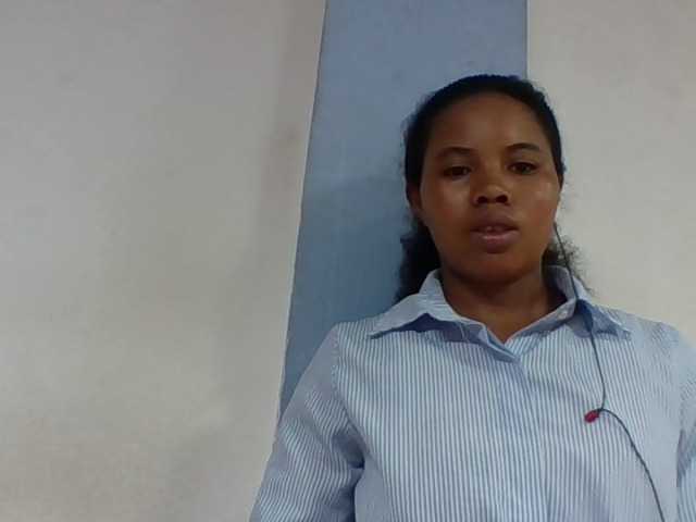 Juliah1a live webcam show
