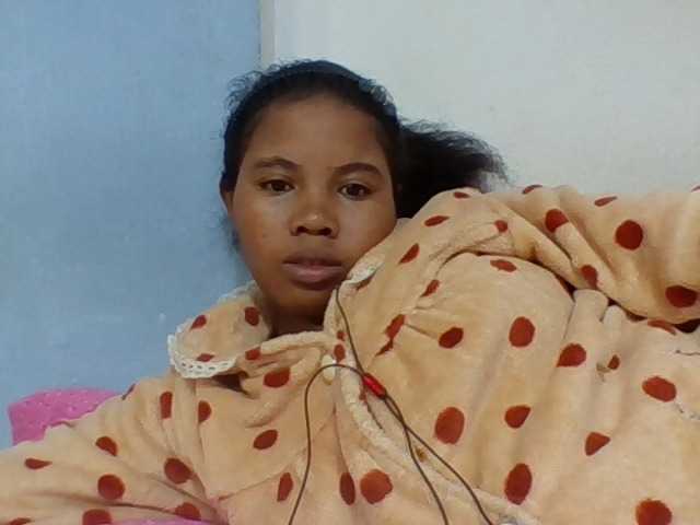Juliah1a live cam on BongaCams
