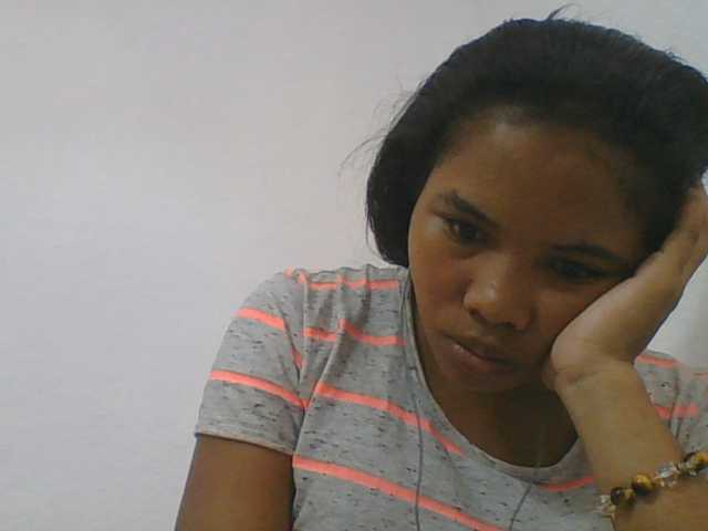 Juliah1a live cam on BongaCams