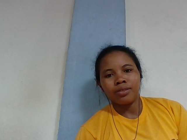 Juliah1a live webcam show