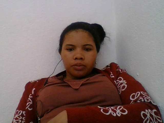 Juliah1a live cam on BongaCams