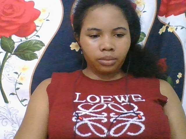 Juliah1a live cam on BongaCams
