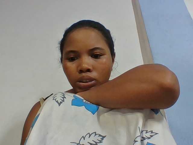 Juliah1a live cam on BongaCams