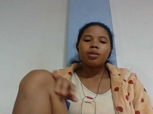 Juliah1a live cam on BongaCams