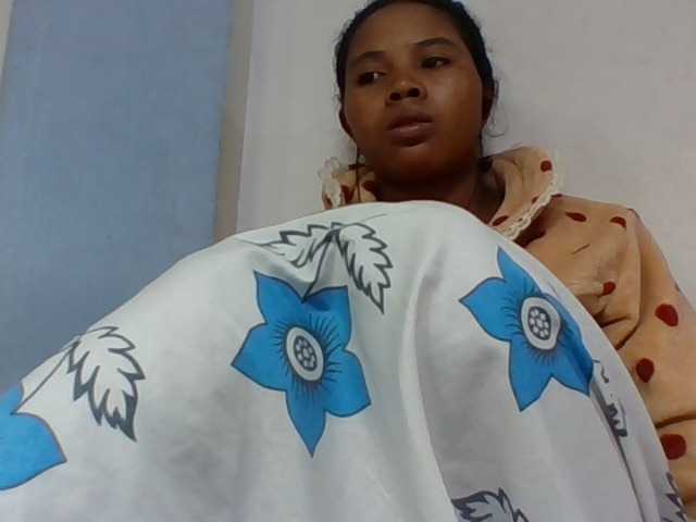 Juliah1a live cam on BongaCams
