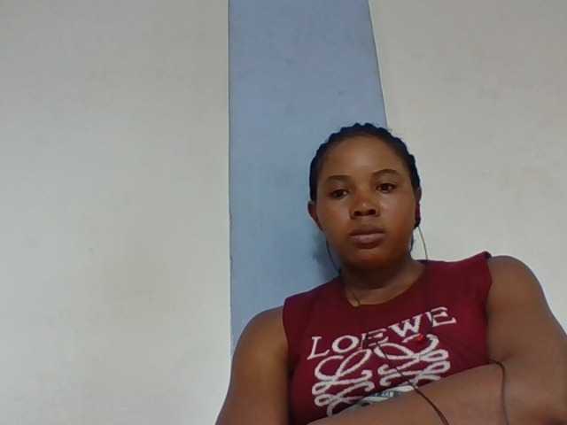 Juliah1a live cam on BongaCams