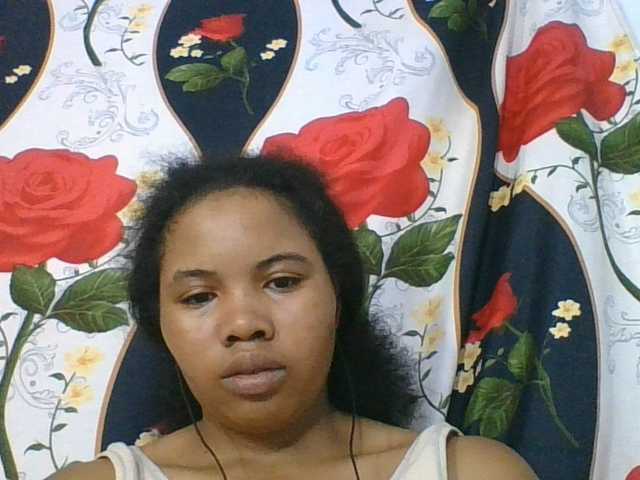 Juliah1a live cam on BongaCams