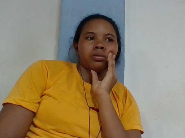 Juliah1a live cam on BongaCams