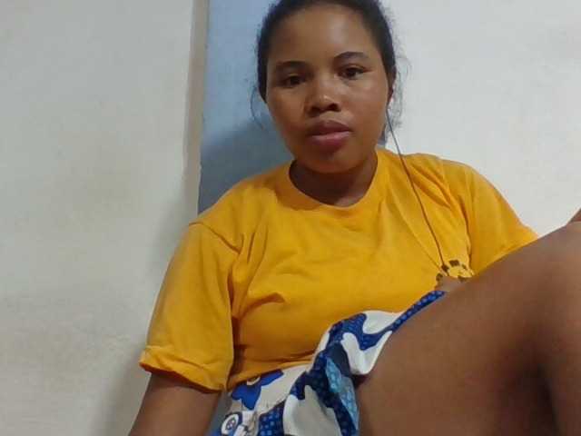 Juliah1a live cam on BongaCams